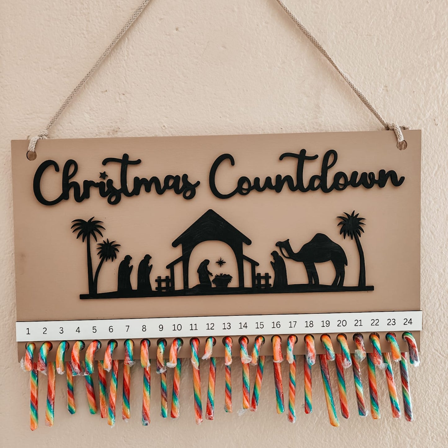 Candy Cane Christmas Countdown Calendar - Nativity Scene