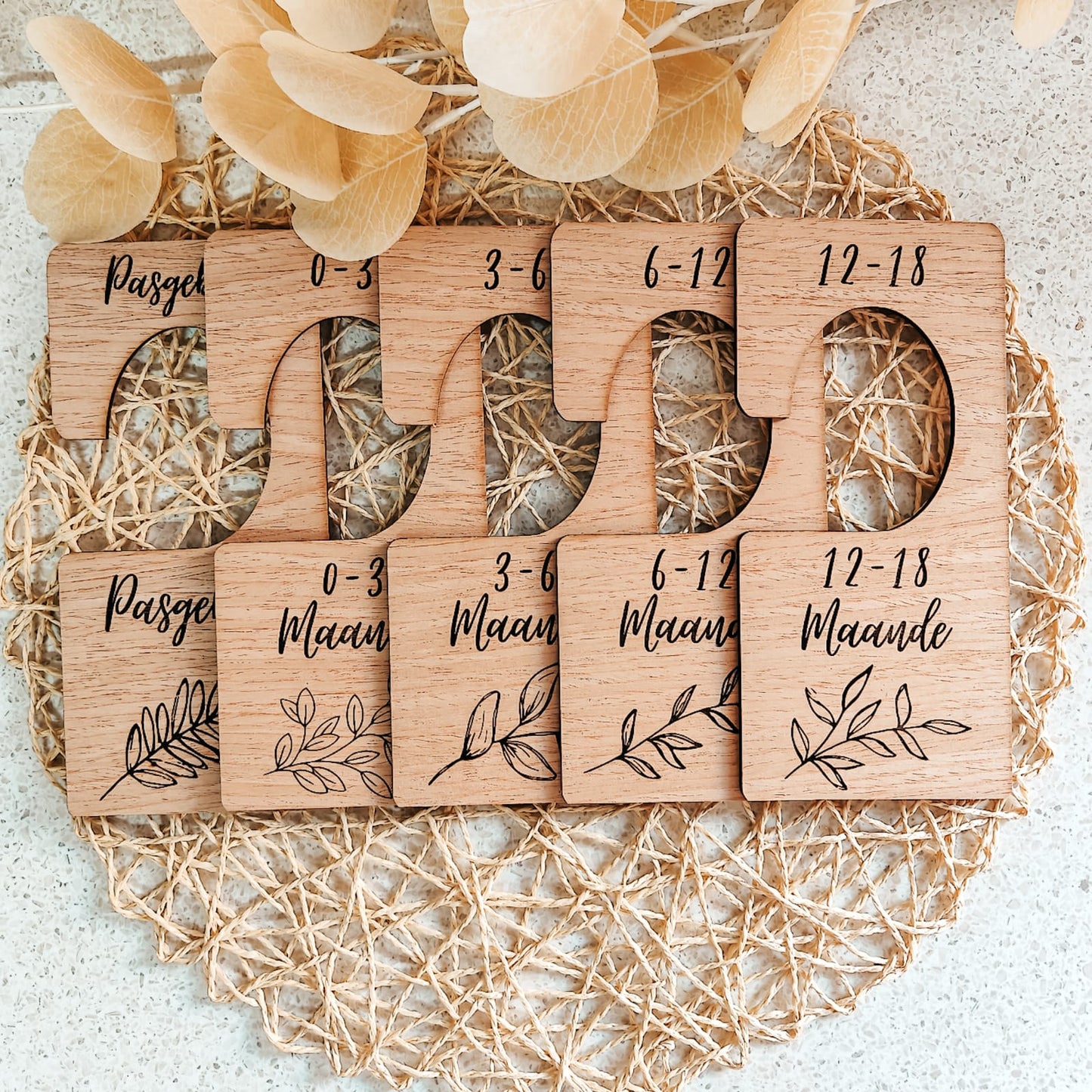 Closet Dividers - Leaves